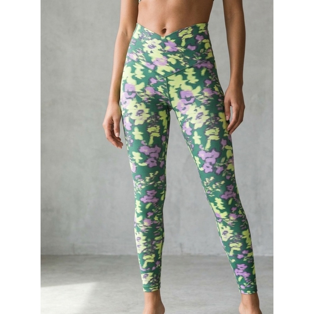 OFFLINE by Aerie Floral Crossover High Waisted Real Me Leggings Small